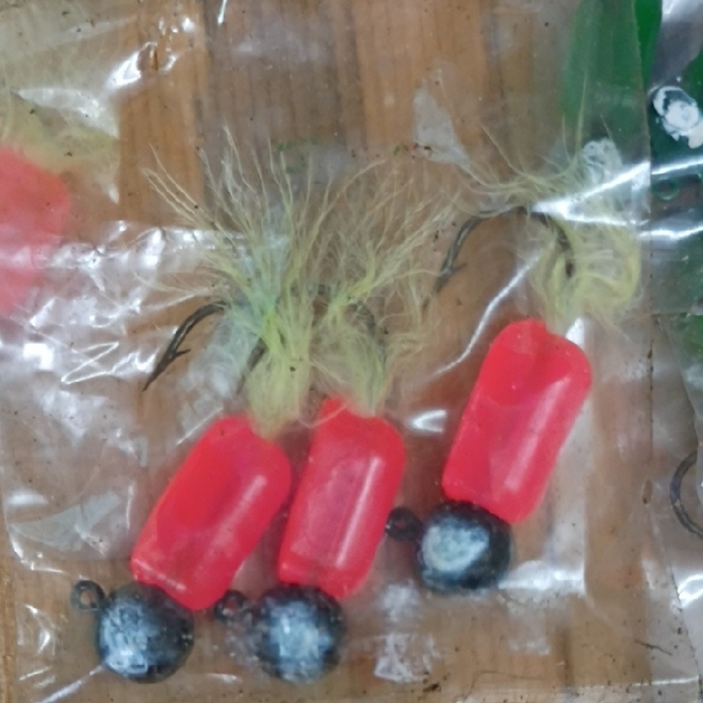 Assorted Fishing Lures Set - Picture 2 of 8